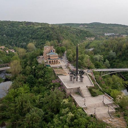 Bobevata Guest House - Floor 2 - Stunning View Old Town Veliko Tŭrnovo Exterior foto