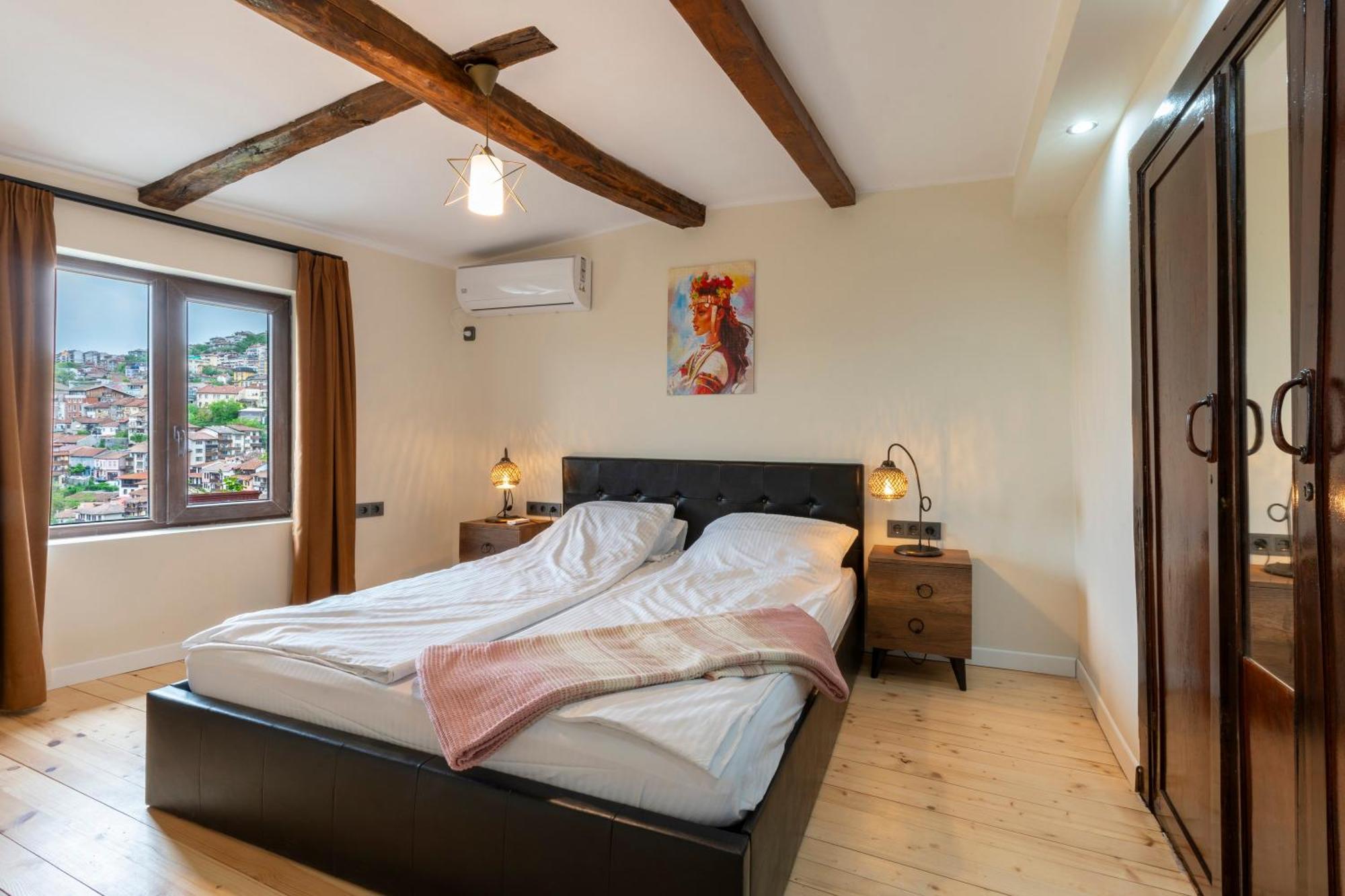 Bobevata Guest House - Floor 2 - Stunning View Old Town Veliko Tŭrnovo Exterior foto