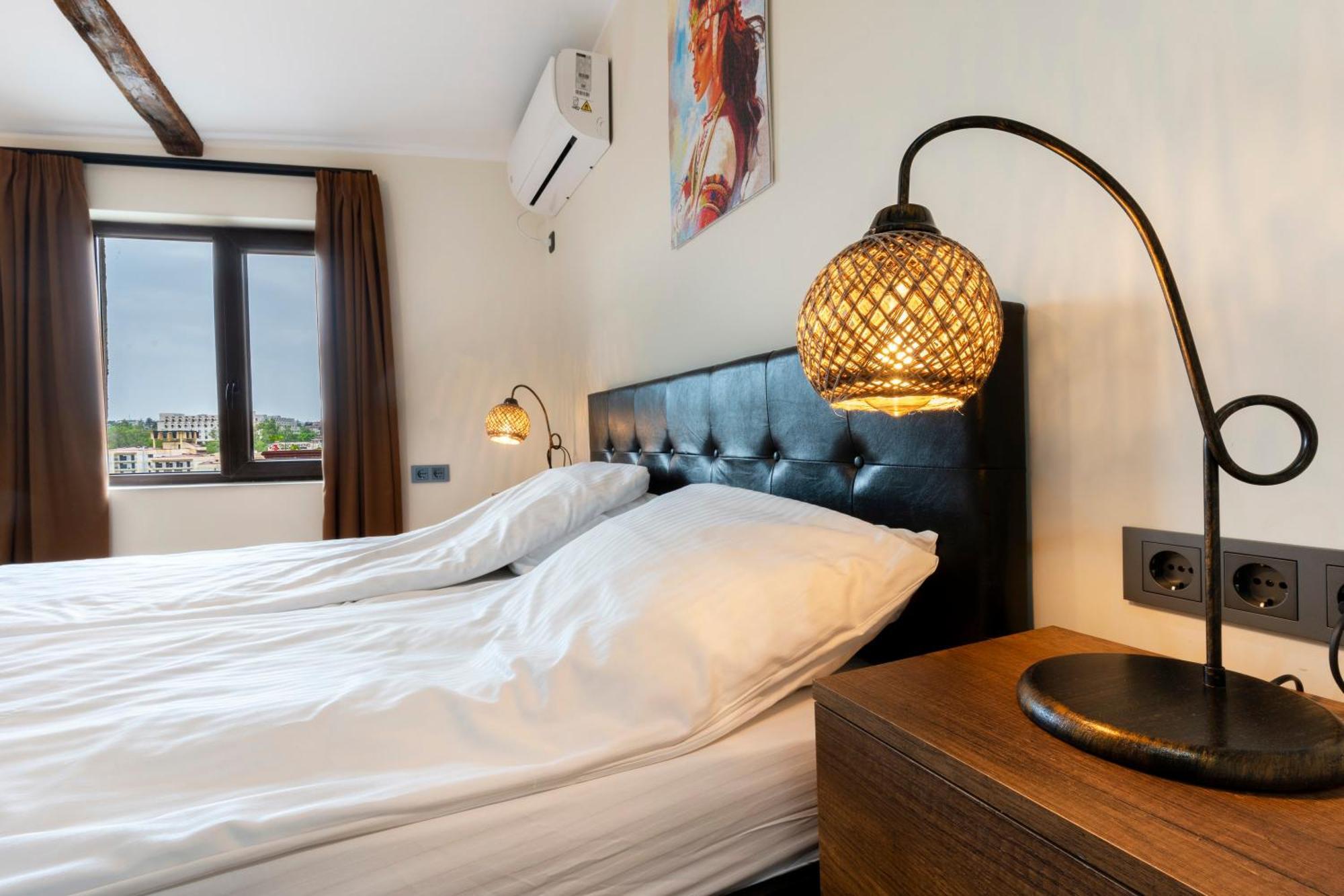 Bobevata Guest House - Floor 2 - Stunning View Old Town Veliko Tŭrnovo Exterior foto