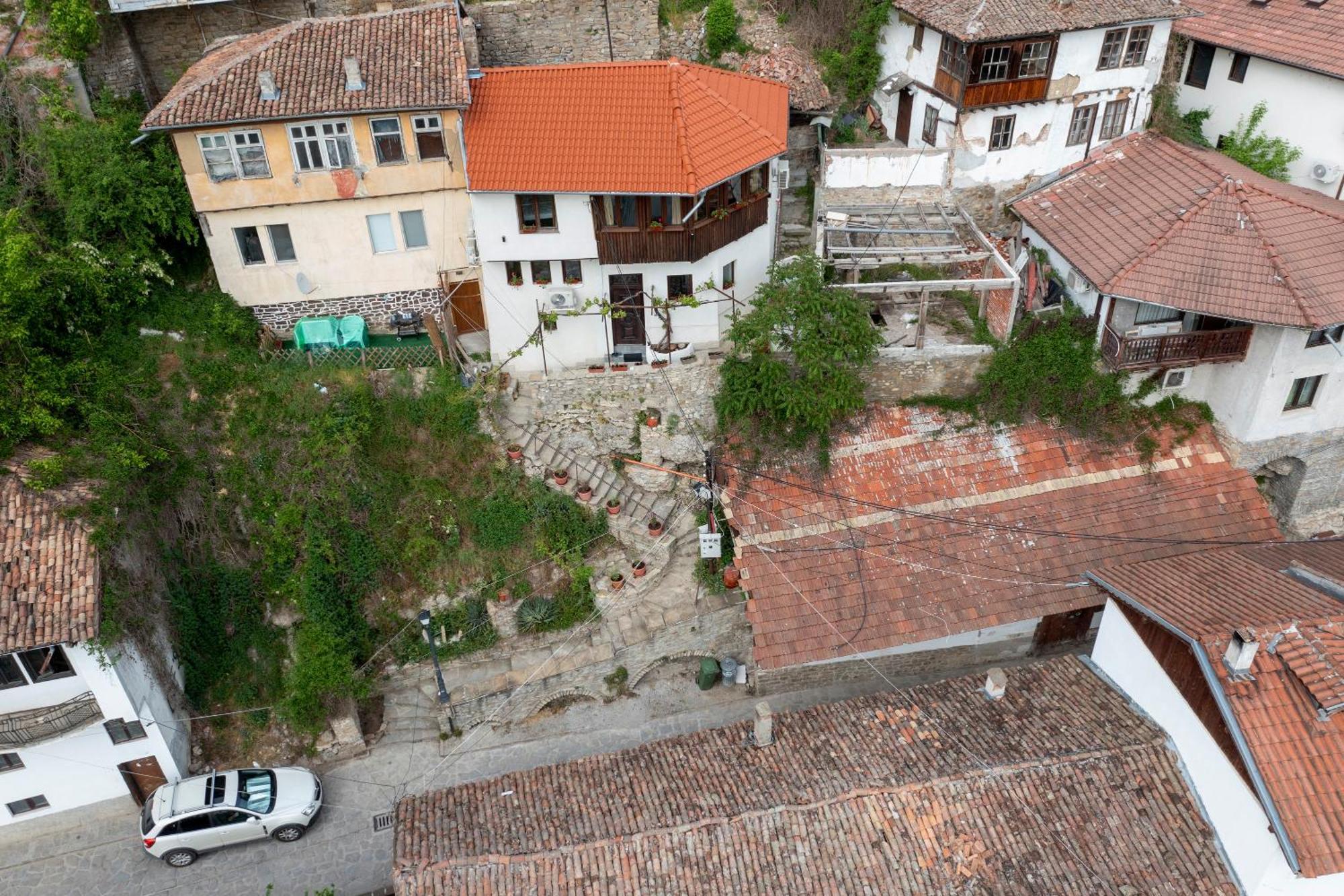 Bobevata Guest House - Floor 2 - Stunning View Old Town Veliko Tŭrnovo Exterior foto